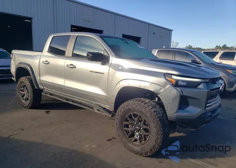 2025 Chevrolet Colorado Zr2 z USA, uszkodzony, nr VIN 1GCPTFEKXS1240446